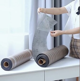 3D wandpanelen houtpanelen zelfklevend 60x300cm (Grijs-Taupe)