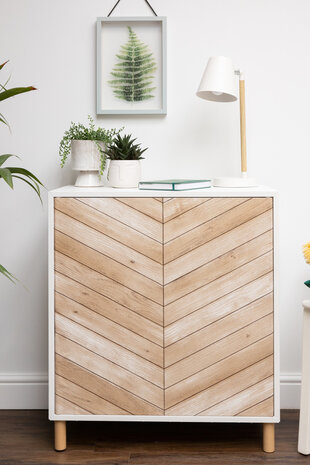plakfolie hout visgraat op ikea kastje