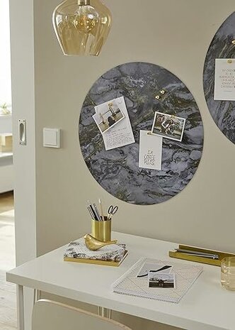 diy plakfolie rond op muur