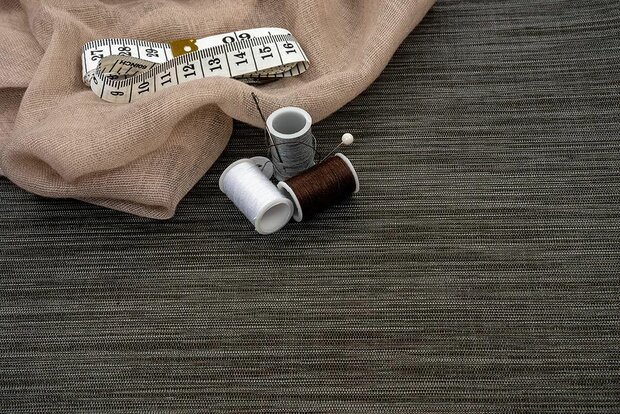 Wrapfolie textiel linnenlook Mila dark (122cm breed)